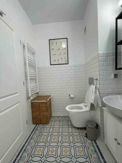Modern 2-Bedroom Apartment In New Residence Craiova Eksteriør bilde